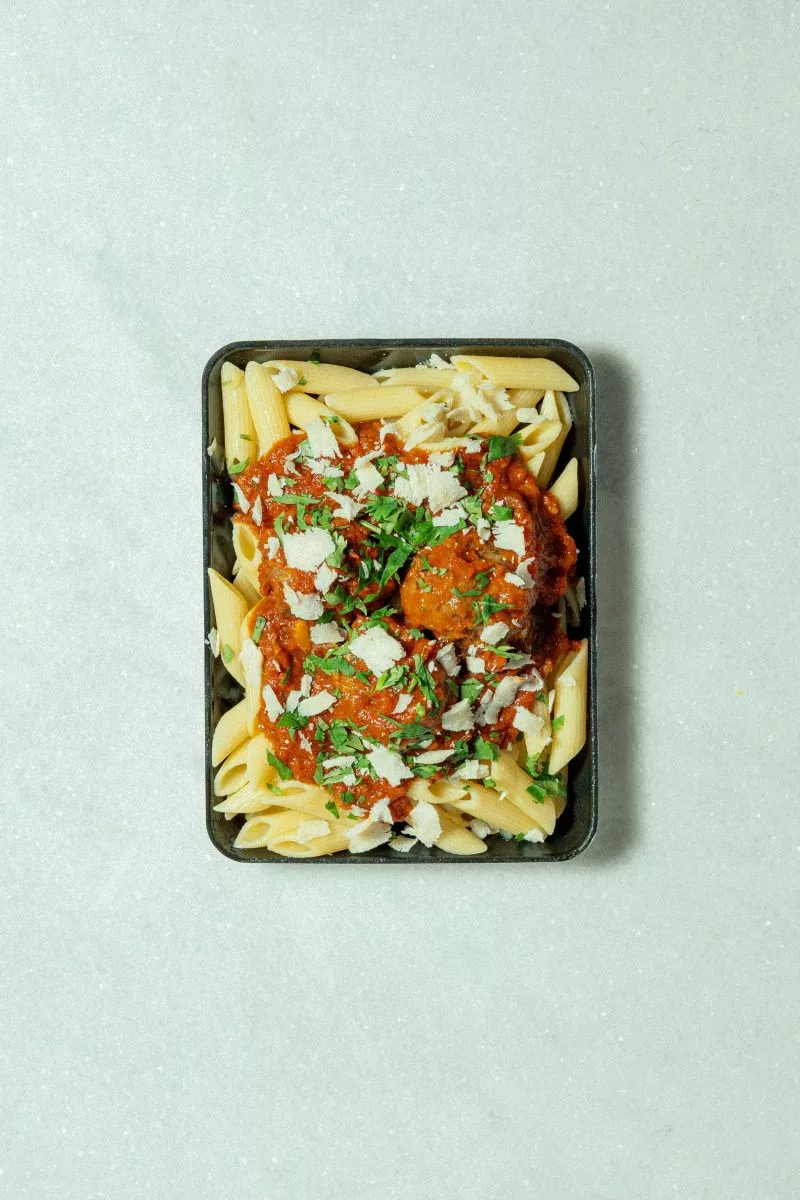 Penne sauce tomate boulettes